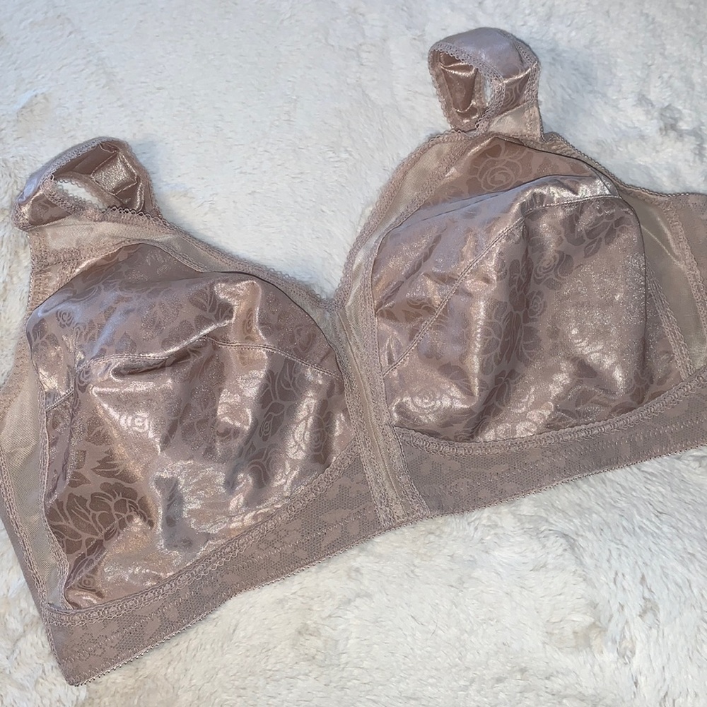 48c Playtex Unlined Wireless Comfort Straps Bra